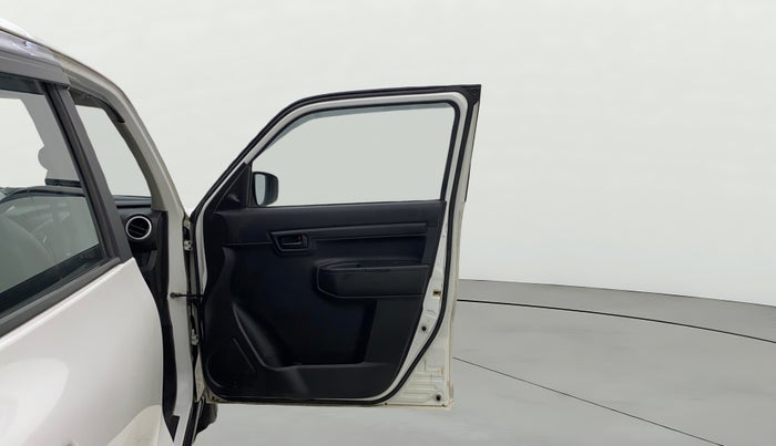 2022 Maruti S PRESSO VXI+, Petrol, Manual, 14,998 km, RHS Front Door