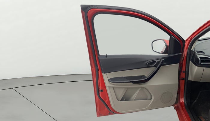 2019 Tata Tiago XZ PETROL, Petrol, Manual, 82,564 km, LHS Front Door
