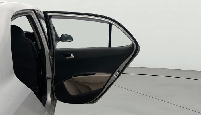 2014 Hyundai Xcent SX 1.2 (O), Petrol, Manual, 48,801 km, RHS Rear Door