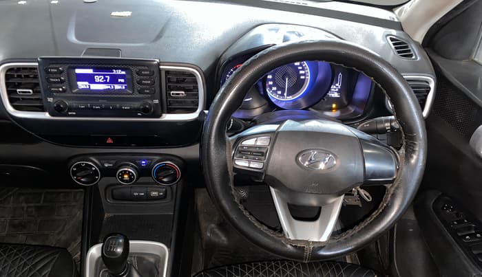 2022 Hyundai VENUE S 1.2, Petrol, Manual, 77,932 km, Steering Wheel Close Up