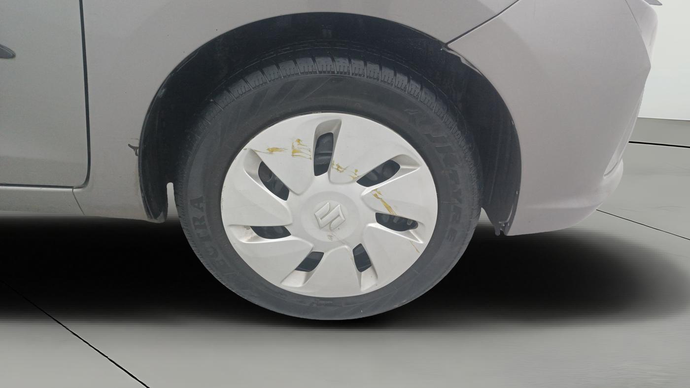 2019 Maruti Celerio VXI, Petrol, Manual, 22,711 km, Right Front Wheel