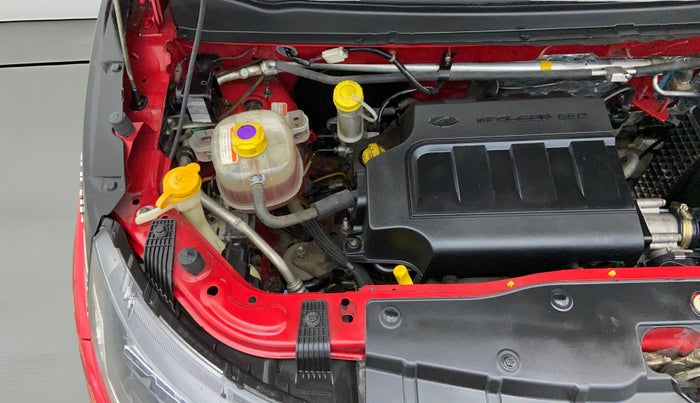 2018 Mahindra KUV 100 NXT K8 P 6 STR, CNG, Manual, 47,875 km, Engine View - Right
