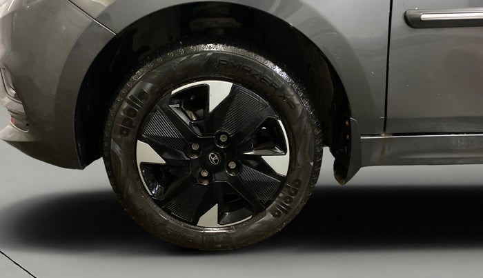 2025 Tata Tiago XT PETROL, Petrol, Manual, 10,995 km, Left Front Wheel