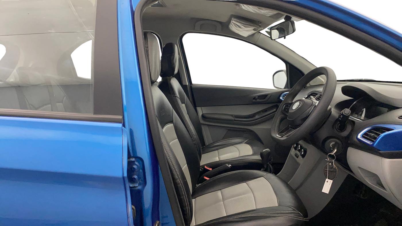 2024 Tata Tiago XT Rhythm CNG, CNG, Manual, 10,513 km, Right Side Front Door Cabin