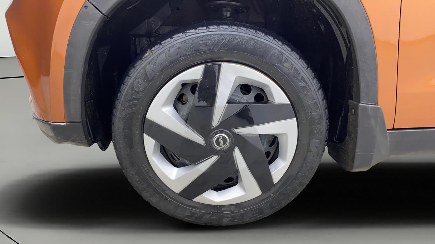 2018 Maruti Vitara Brezza VDI, Diesel, Manual, 76,776 km, Left Front Wheel