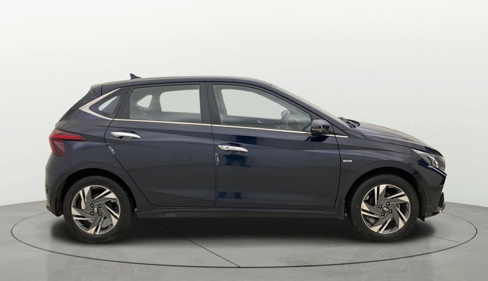 2022 Hyundai NEW I20 ASTA (O) 1.2 AT, Petrol, Automatic, 36,151 km, Right Side View