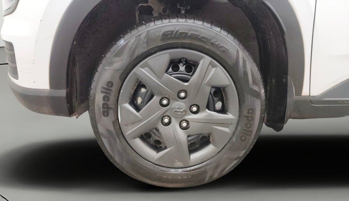 2023 Hyundai VENUE SX 1.2 PETROL, Petrol, Manual, 10,757 km, Left Front Wheel