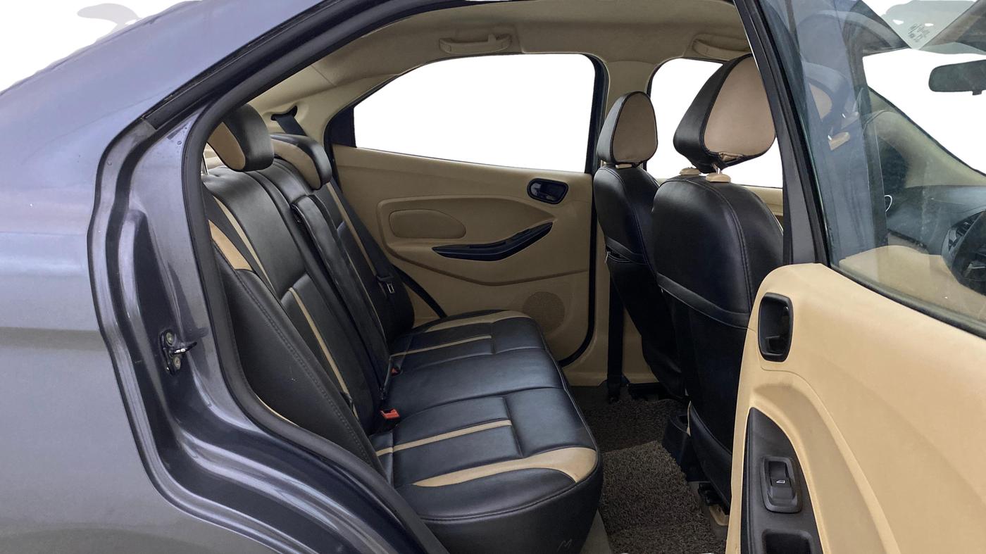 2015 Ford Figo Aspire TREND 1.2 PETROL, Petrol, Manual, 64,704 km, Right Side Rear Door Cabin
