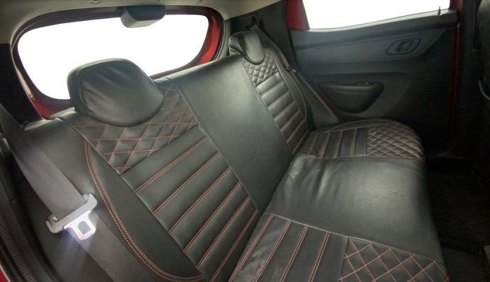 2021 Renault Kwid RXT 1.0 (O), Petrol, Manual, 42,387 km, Right Side Rear Door Cabin