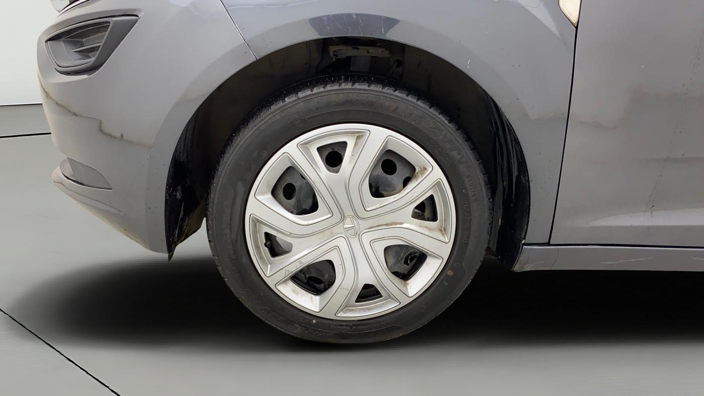 2021 Tata ALTROZ XM PLUS PETROL, CNG, Manual, 56,683 km, Left Front Wheel