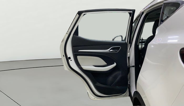 2023 MG ASTOR SHARP 1.5 CVT, Petrol, Automatic, 21,810 km, LHS Rear Door