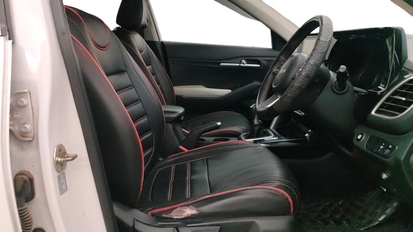 2021 KIA SELTOS HTK PLUS 1.5 IMT, Petrol, Manual, 77,185 km, Right Side Front Door Cabin