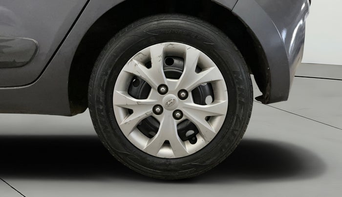 2016 Hyundai Grand i10 MAGNA 1.2 KAPPA VTVT, CNG, Manual, 67,135 km, Left Rear Wheel