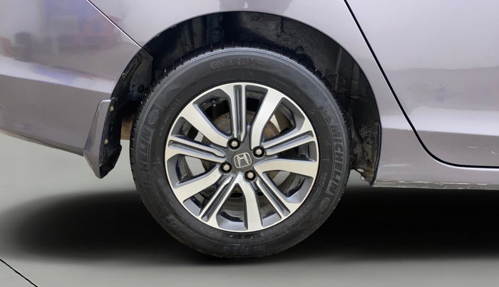 2017 Honda City 1.5L I-VTEC V MT, Petrol, Manual, 1,04,917 km, Right Rear Wheel