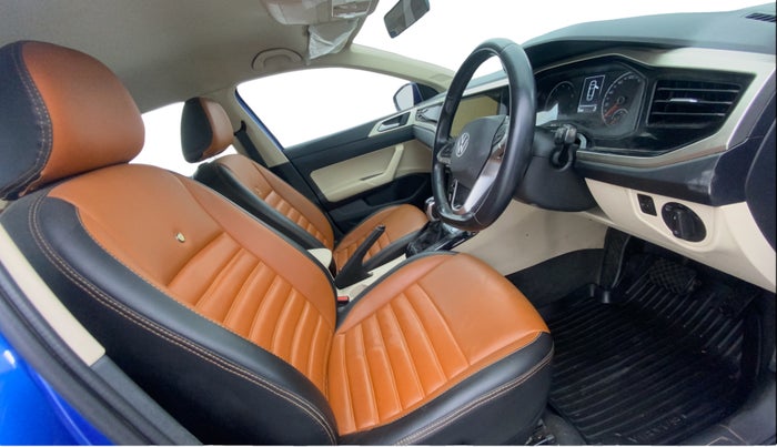 2022 Volkswagen VIRTUS HIGHLINE TSI 1.0 AT, Petrol, Automatic, 26,757 km, Right Side Front Door Cabin