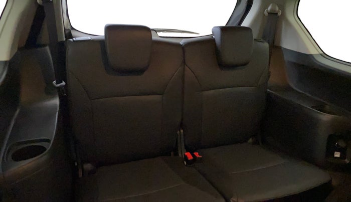 2025 Maruti XL6 ALPHA AT, Petrol, Automatic, 19,583 km, Third Seat Row ( optional )