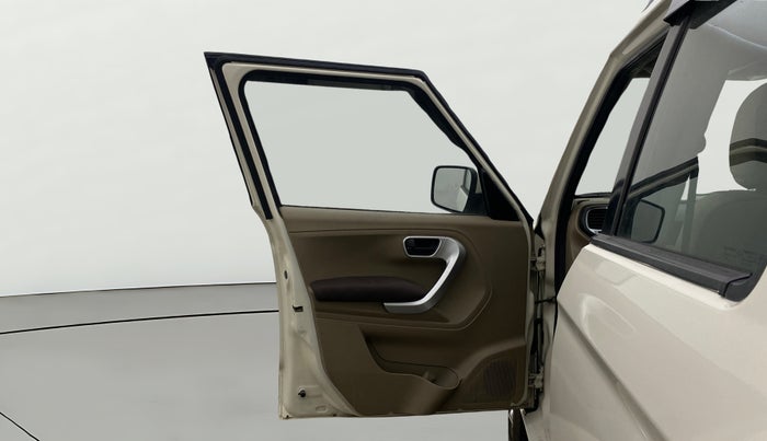 2017 Mahindra TUV300 T8 AMT, Diesel, Automatic, 55,159 km, LHS Front Door