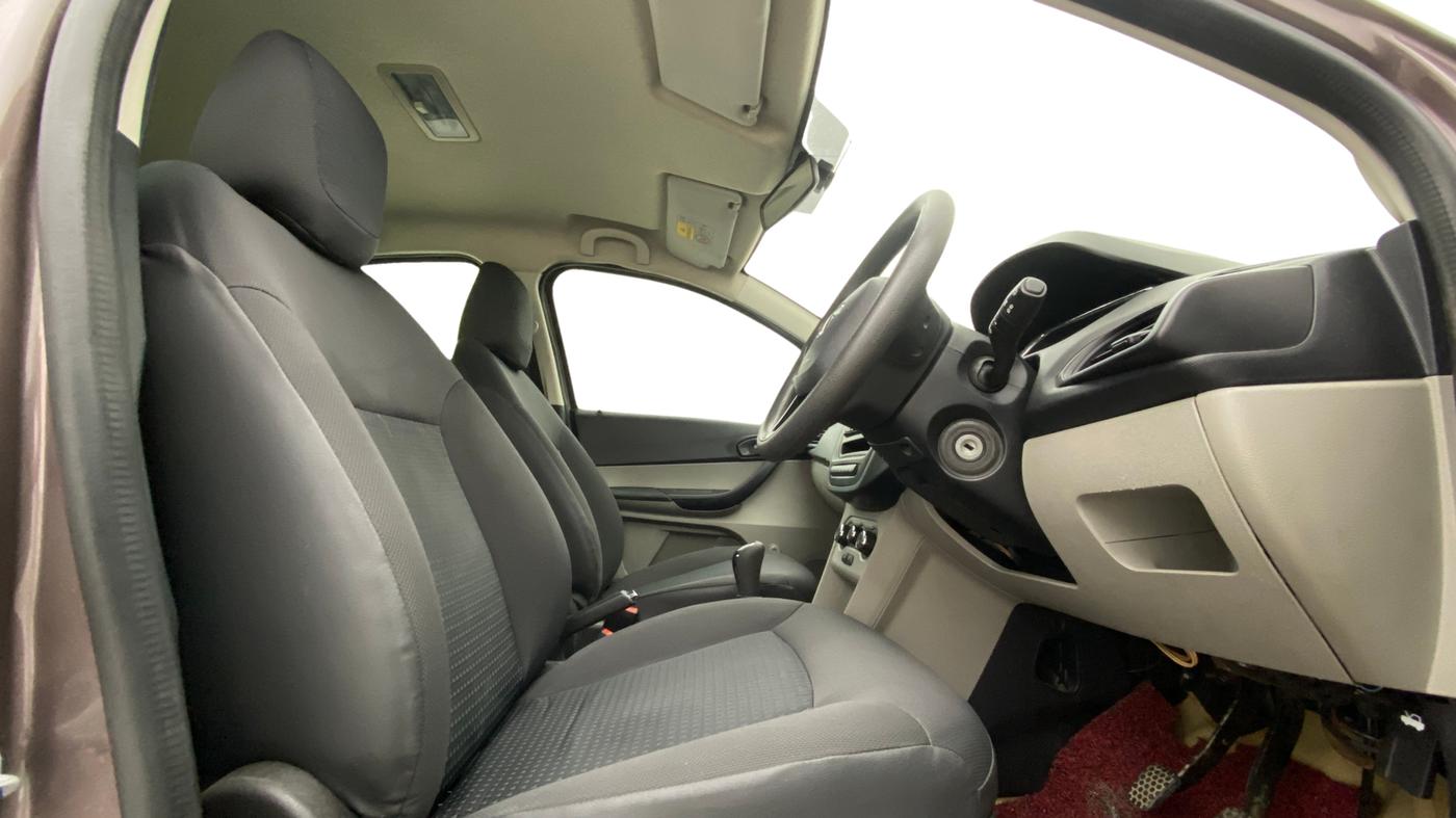 2019 Tata Tiago XE PETROL, Petrol, Manual, 43,686 km, Right Side Front Door Cabin