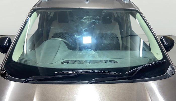 2022 Renault TRIBER RXZ, Petrol, Manual, 30,003 km, Front Windshield