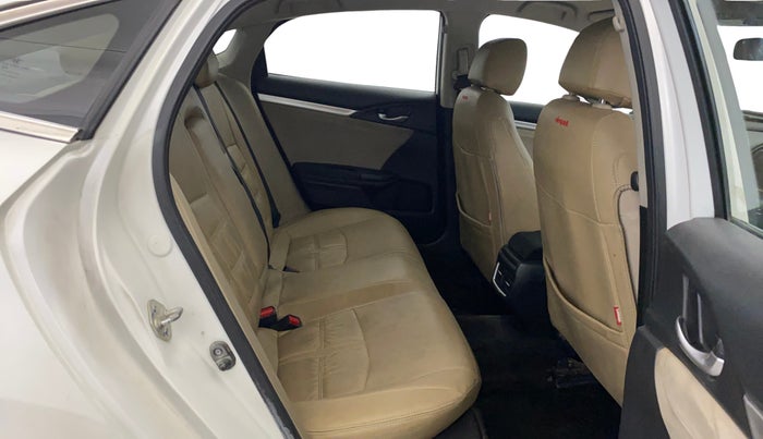 2019 Honda Civic 1.8L I-VTEC V CVT, Petrol, Automatic, 72,444 km, Right Side Rear Door Cabin