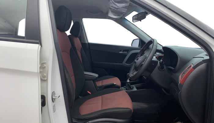 2016 Hyundai Creta SX PLUS  ANNIVERSARY EDITION 1.6 PETROL, Petrol, Manual, 41,588 km, Right Side Front Door Cabin