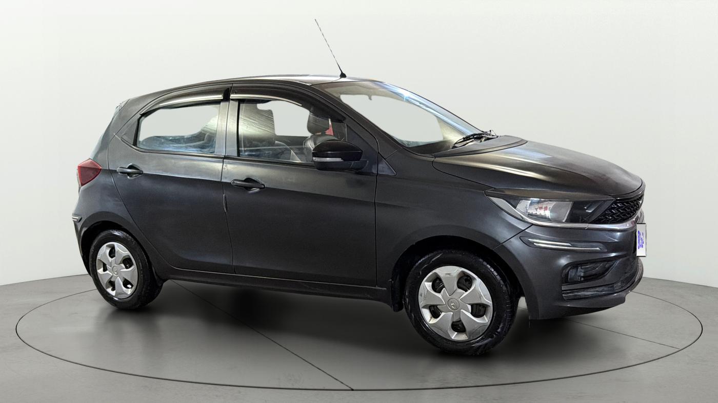2023 Tata Tiago XT (O) PETROL, CNG, Manual, 49,591 km, Right Front Diagonal
