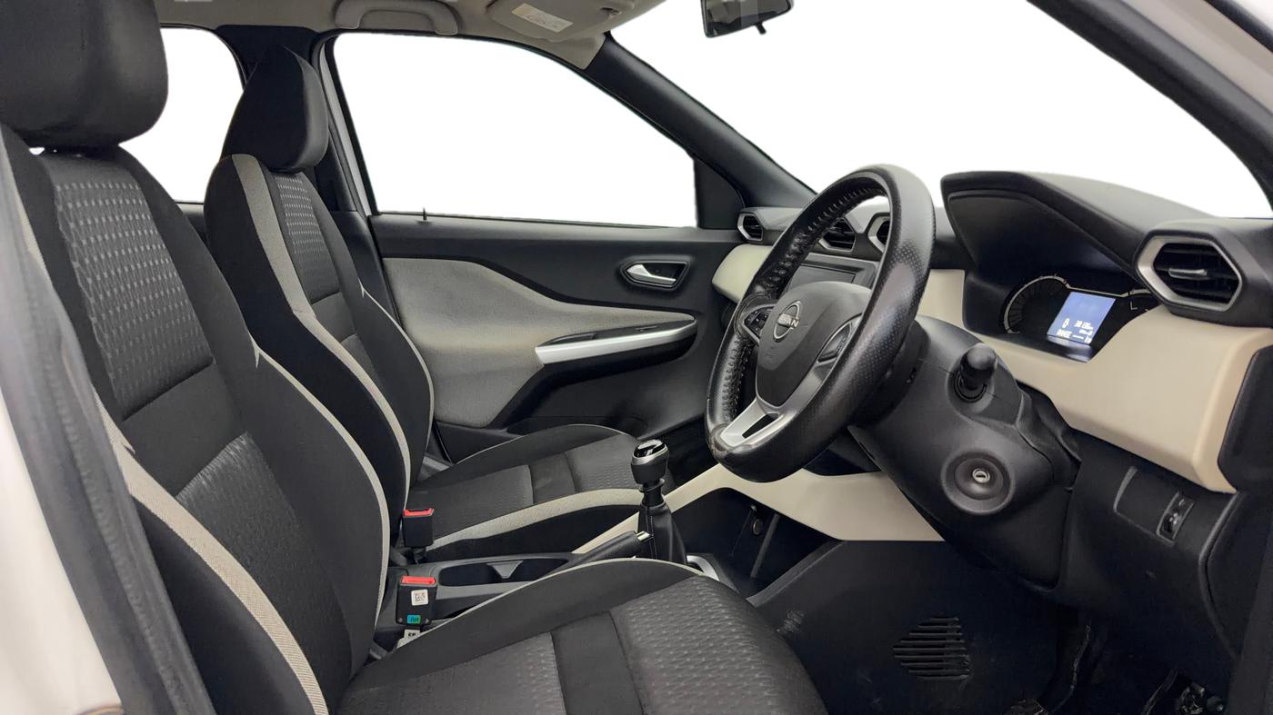 2021 Nissan MAGNITE XL, Petrol, Manual, 38,125 km, Right Side Front Door Cabin