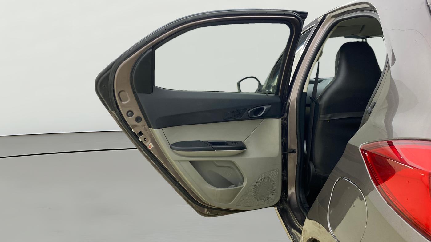 2017 Tata Tiago XT PETROL, Petrol, Manual, 75,258 km, LHS Rear Door