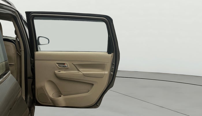 2024 Maruti Ertiga ZXI (O) CNG, CNG, Manual, 88,856 km, RHS Rear Door