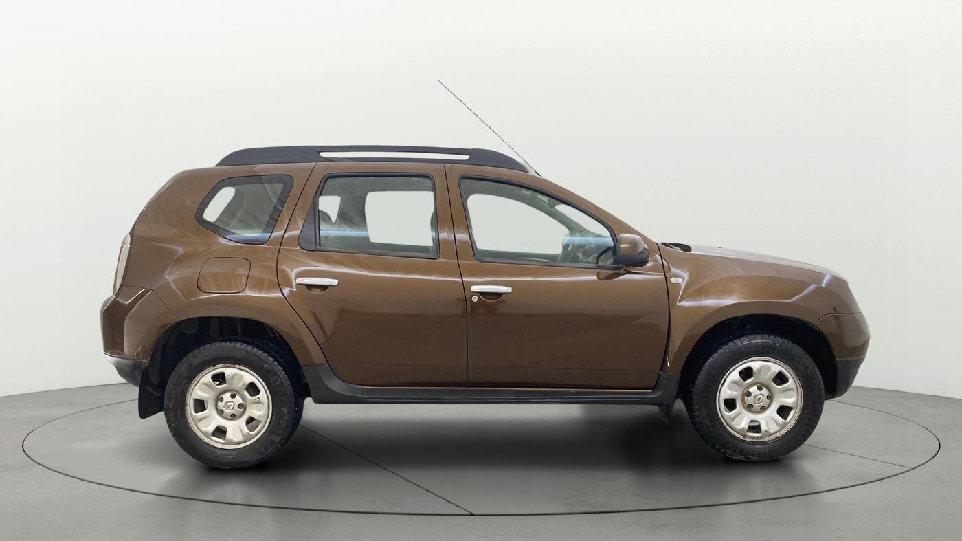 2014 Renault Duster 85 PS RXL DIESEL, Diesel, Manual, 94,209 km, Right Side View