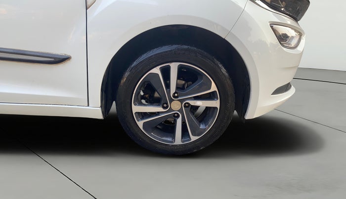 2022 Tata ALTROZ XZ PLUS PETROL, Petrol, Manual, 48,172 km, Right Front Wheel