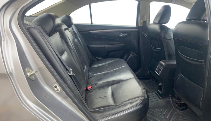 2018 Maruti Ciaz S 1.4 MT PETROL, Petrol, Manual, 1,31,896 km, Right Side Rear Door Cabin