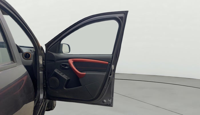 2017 Renault Duster RXS CVT, Petrol, Automatic, 23,458 km, RHS Front Door