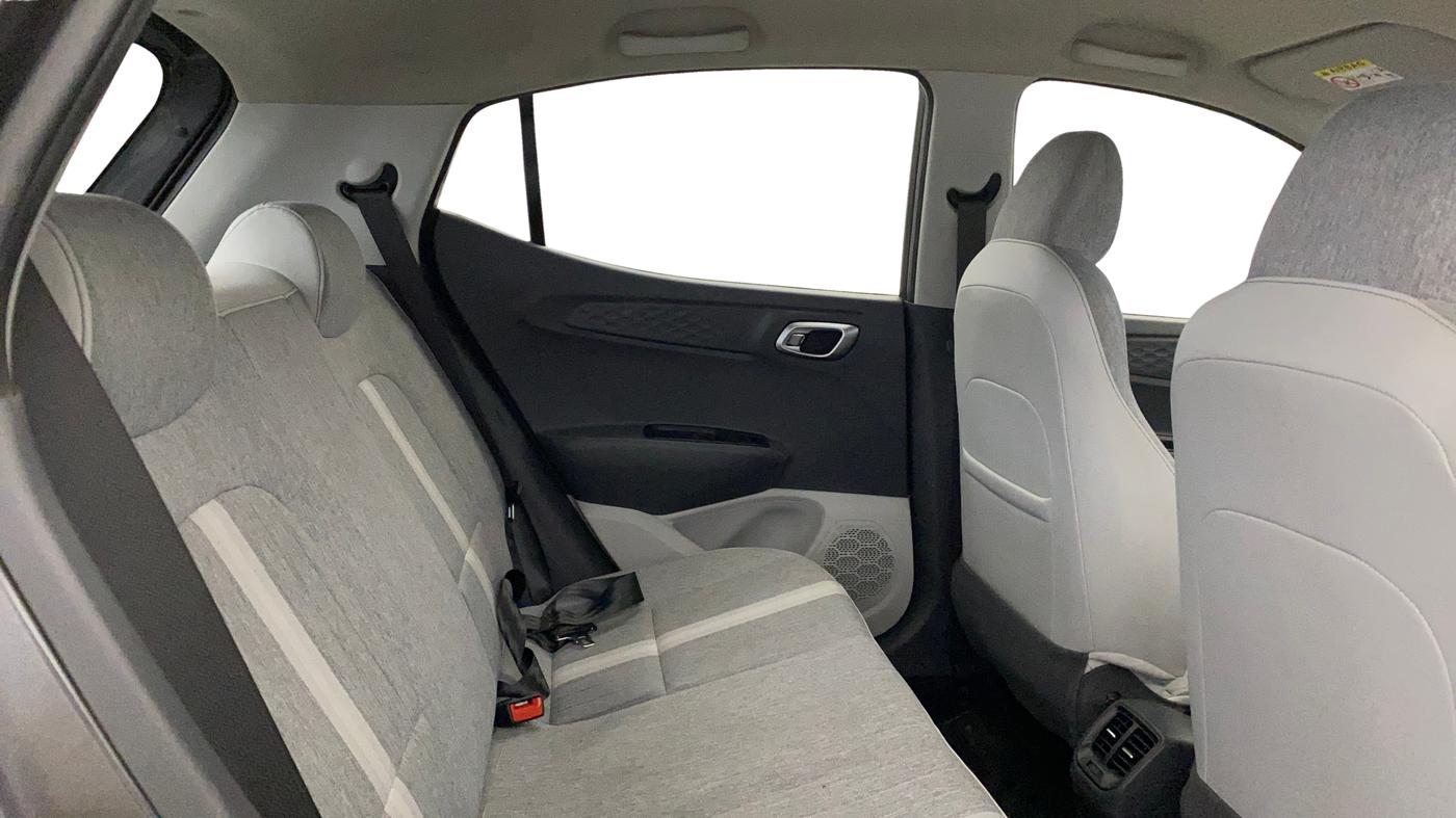 2021 Hyundai GRAND I10 NIOS SPORTZ AMT 1.2 KAPPA VTVT, Petrol, Automatic, 30,053 km, Right Side Rear Door Cabin