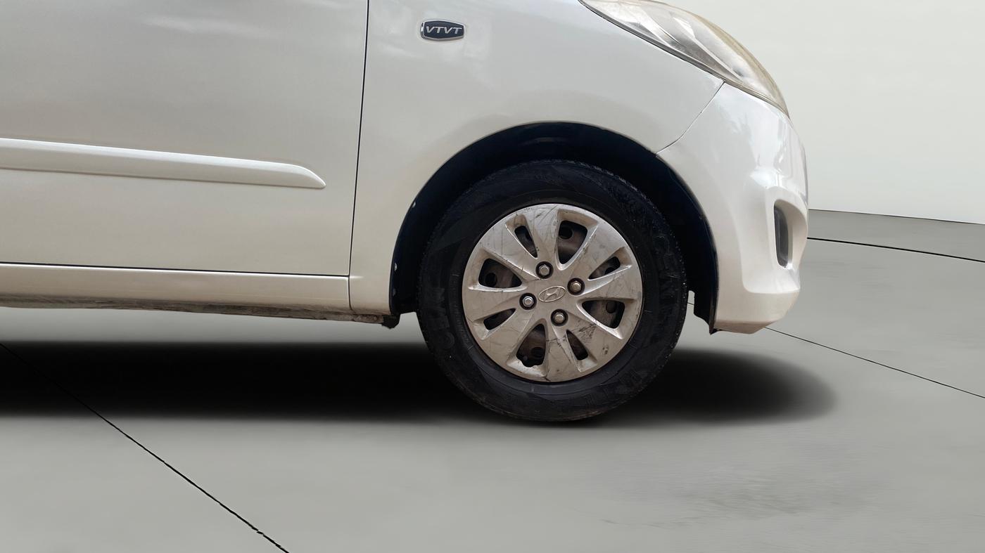 2013 Hyundai i10 SPORTZ 1.2, Petrol, Manual, 95,290 km, Right Front Wheel