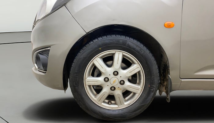 2014 Chevrolet Beat LT PETROL, Petrol, Manual, 39,800 km, Left Front Wheel