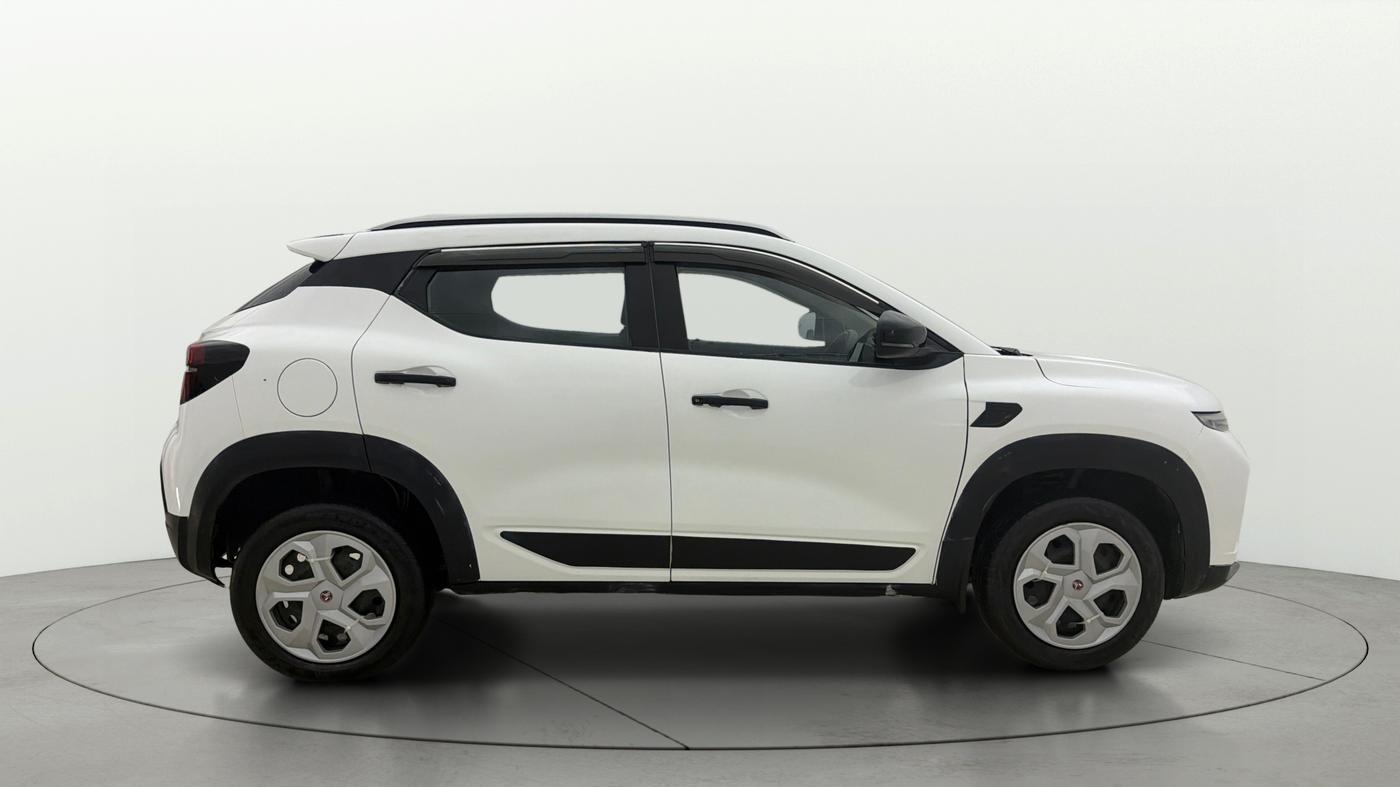 2022 Renault Kiger RXE MT, Petrol, Manual, 67,925 km, Right Side View
