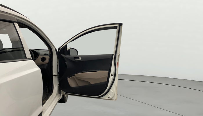 2015 Hyundai Grand i10 SPORTZ 1.2 KAPPA VTVT, Petrol, Manual, 71,296 km, RHS Front Door