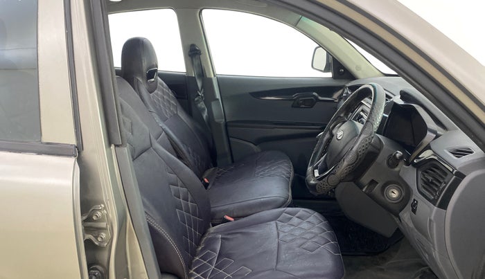 2017 Mahindra KUV 100 NXT K4+ P 6 STR, Petrol, Manual, 35,751 km, Right Side Front Door Cabin