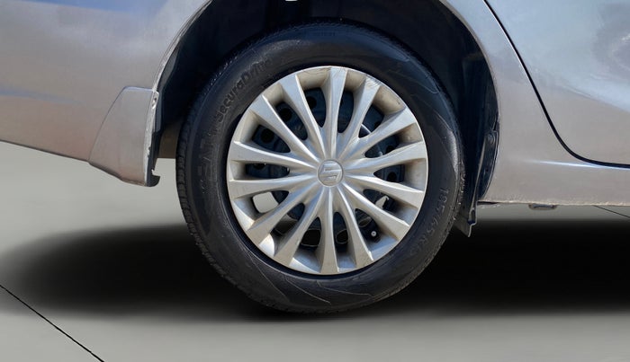 2017 Maruti Ciaz DELTA DIESEL 1.3, Diesel, Manual, 70,082 km, Right Rear Wheel