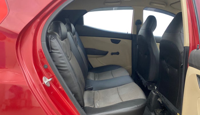 2015 Hyundai Eon MAGNA +, Petrol, Manual, 60,963 km, Right Side Rear Door Cabin