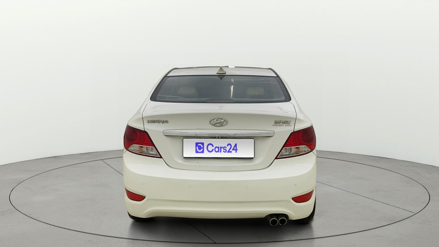 2014 Hyundai Verna FLUIDIC 1.6 VTVT SX AT, Petrol, Automatic, 53,822 km, Back/Rear