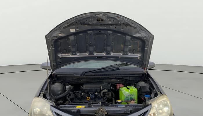 2015 Toyota Etios Liva V, Petrol, Manual, 1,37,233 km, Open Bonet