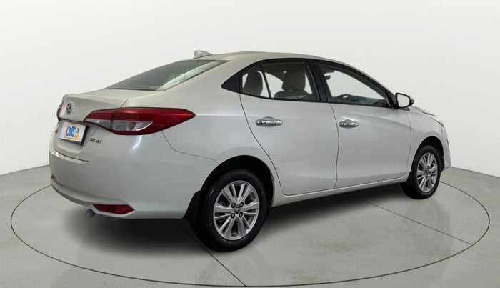 2018 Toyota YARIS VX CVT, Petrol, Automatic, 51,108 km, Right Back Diagonal