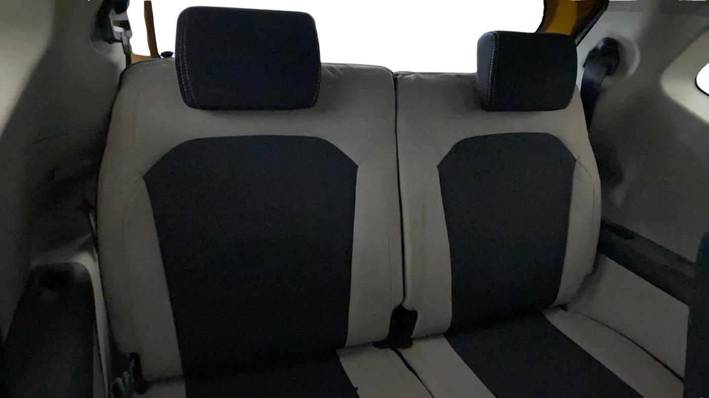 2019 Renault TRIBER RXT, CNG, Manual, 61,353 km, Third Seat Row ( optional )