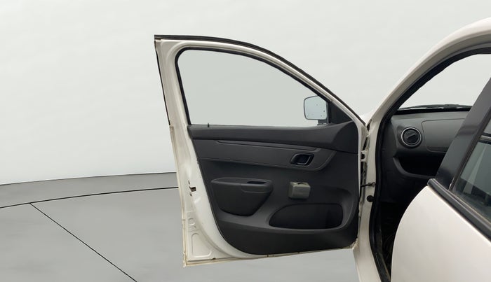 2015 Renault Kwid RXL, Petrol, Manual, 60,481 km, LHS Front Door