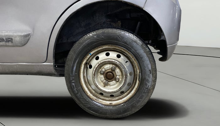 2014 Maruti Wagon R 1.0 LXI CNG, CNG, Manual, 97,945 km, Left Rear Wheel