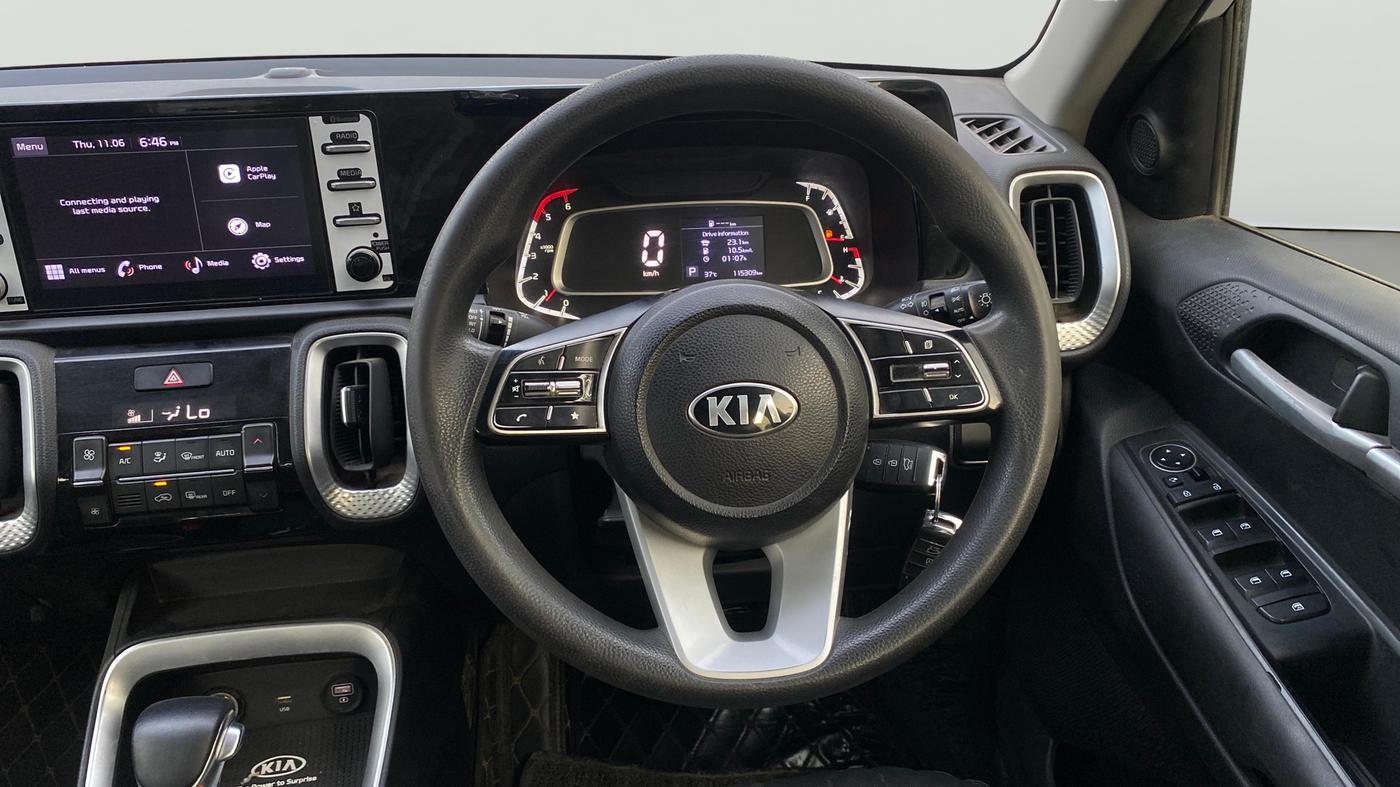 2021 KIA SONET HTK PLUS 1.5 AT, Diesel, Automatic, 1,15,286 km, Steering Wheel Close Up
