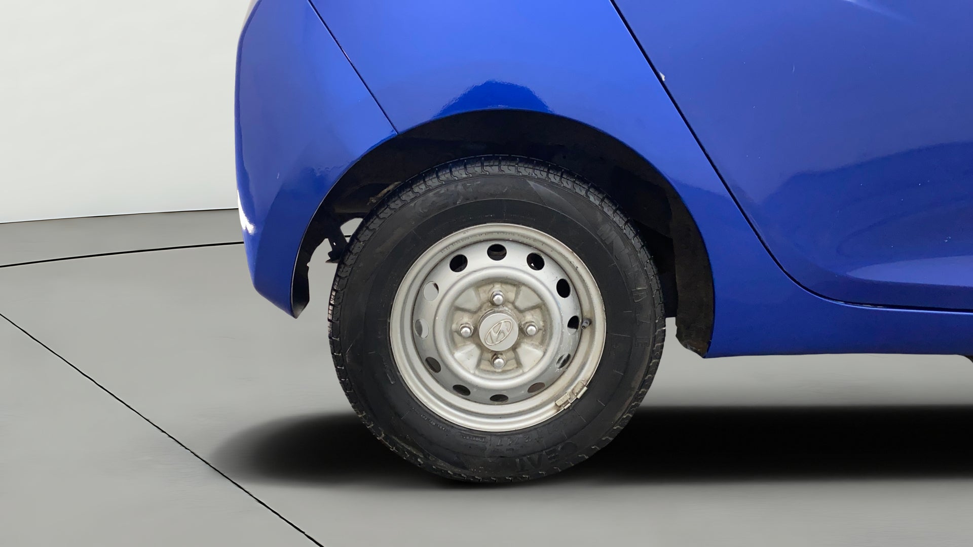 camera-Right-Rear-Wheel