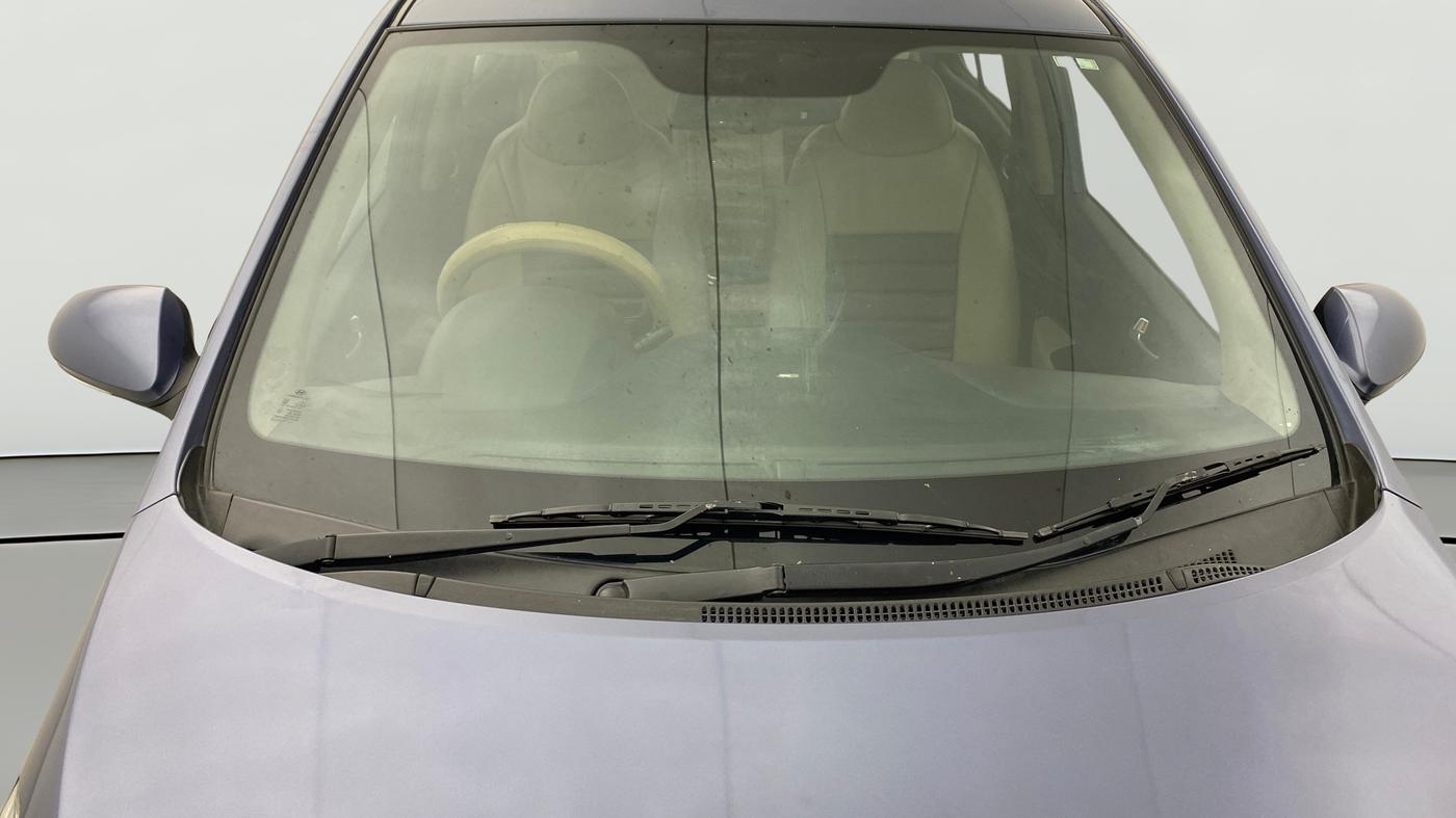 2015 Hyundai Xcent SX AT 1.2 (O), Petrol, Automatic, 50,093 km, Front Windshield